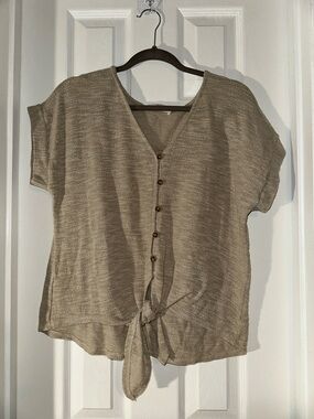 Kaileigh Tie-Front V-Neck Short Sleeve Blouse in Beige